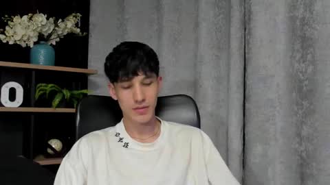 Noah Brigth online show from 14, 2, 2025