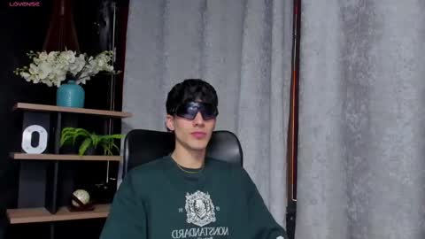 Noah Brigth online show from 15, 2, 2025