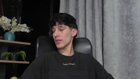 Noah Brigth online show from 20, 2, 2025