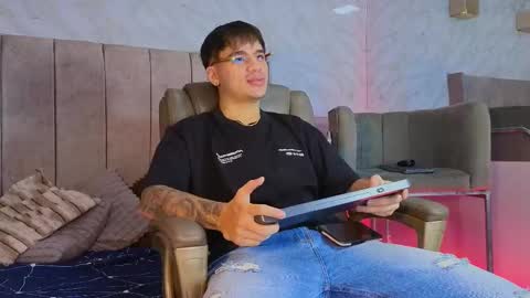 Snapshot of noah_coleman__ chatting on 9, 2, 2025 NOAH online show from 9, 2, 2025