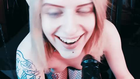 REAL name LiaDM are always open online show from 25, 12, 2024