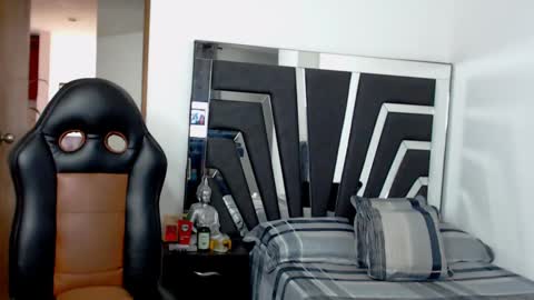 Noah Harris01 online show from 21, 2, 2025