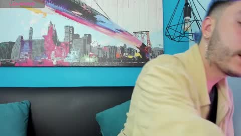 Snapshot of noah_ricci_ chatting on 12, 1, 2025 online show from 12, 1, 2025