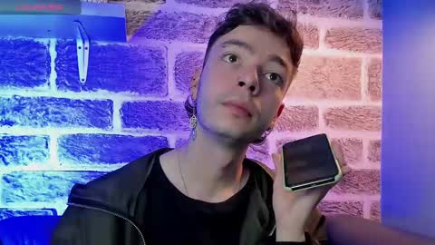 Snapshot of noah_ricci_ chatting on 19, 9, 2025 online show from 19, 9, 2025