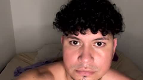 noahlatino35 online show from 29, 4, 2026