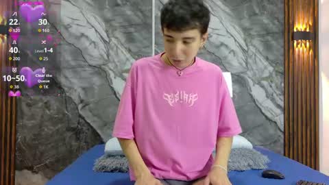 Snapshot of noahwalker__ chatting on 1, 7, 2026 online show from 1, 7, 2026