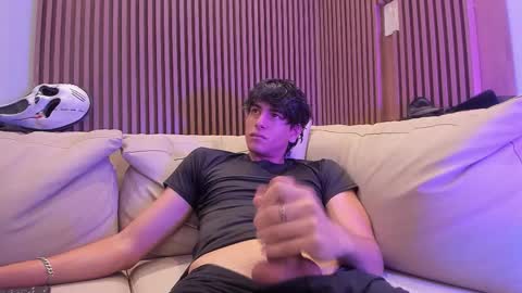 noahx_valko online show from 15, 12, 2025