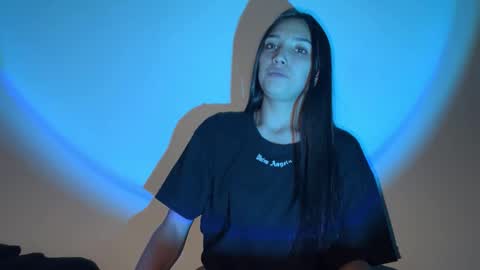 Jean Y Isa online show from 11, 1, 2026