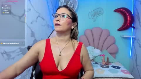 Snapshot of noelia_milfs chatting on 9, 5, 2026 noelia_milfs online show from 9, 5, 2026