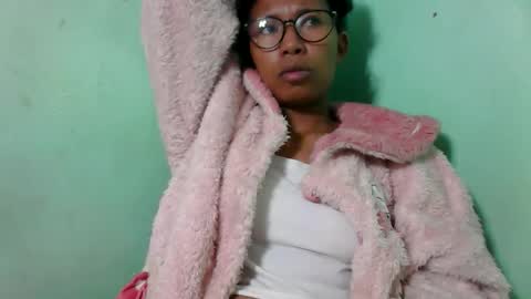 noella711128 online show from 8, 10, 2025