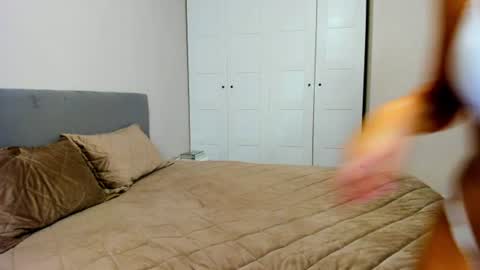 Noelle Natty online show from 18, 7, 2026