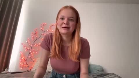 Snapshot of noelleclacher chatting on 24, 6, 2026 Elly online show from 24, 6, 2026