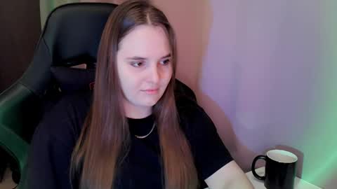 noir_ember_ online show from 15, 12, 2025