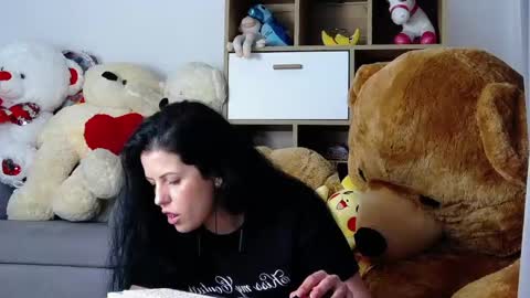 Snapshot of noirbella chatting on 22, 5, 2026 noirbella online show from 22, 5, 2026