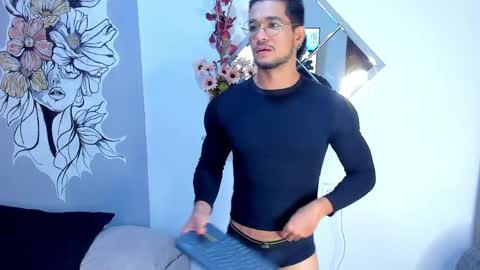 Im Nolan  online show from 28, 5, 2026