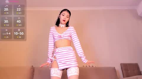 Snapshot of nooniemoon chatting on 26, 9, 2025 nooniemoon online show from 26, 9, 2025