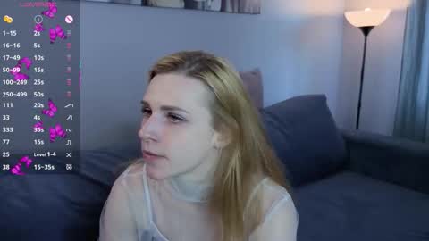 Elina online show from 14, 9, 2025