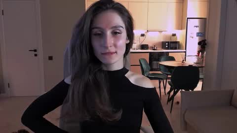 Hazel online show from 14, 9, 2025