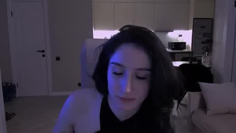 Hazel online show from 24, 11, 2025