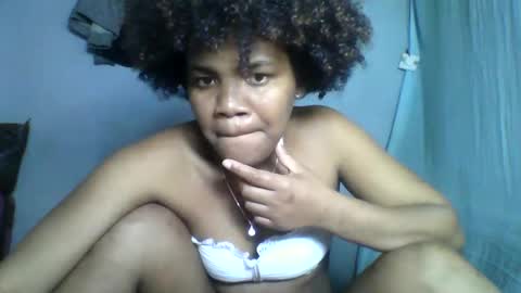nosminah01 online show from 16, 9, 2025