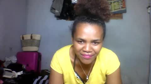 nosminah01 online show from 18, 9, 2025