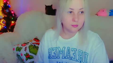 Snapshot of not_nakedcat chatting on 23, 12, 2024 hi glad to chat online show from 23, 12, 2024
