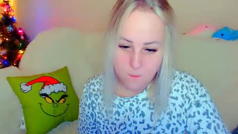 Snapshot of not_nakedcat chatting on 27, 12, 2024 hi glad to chat online show from 27, 12, 2024