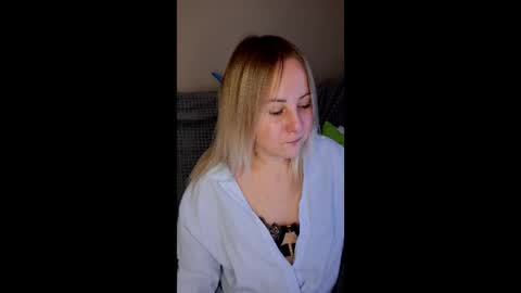 Snapshot of not_nakedcat chatting on 9, 10, 2025 hi glad to chat online show from 9, 10, 2025
