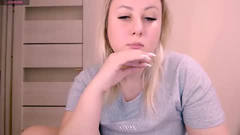 hi glad to chat online show from 9, 11, 2025