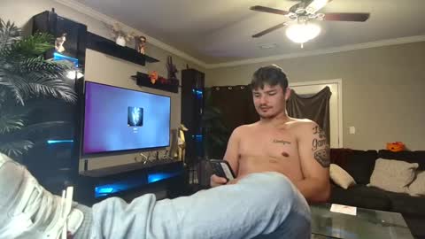 Snapshot of notoribliss chatting on 8, 10, 2025 Riley online show from 8, 10, 2025