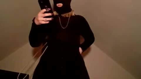 Snapshot of notouchmami chatting on 7, 1, 2026 notouchmami online show from 7, 1, 2026