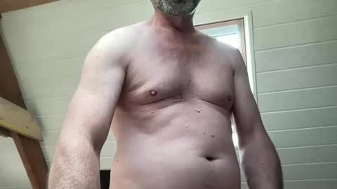 Snapshot of noux69 chatting on 9, 6, 2026 noux69 online show from 9, 6, 2026