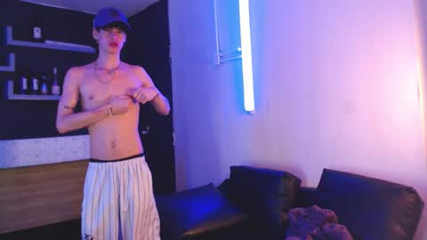 Nova Salvatore online show from 6, 1, 2026