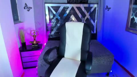 Snapshot of nova_sex1 chatting on 27, 4, 2026 nova online show from 27, 4, 2026