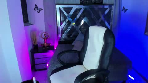 Snapshot of nova_sex1 chatting on 27, 5, 2026 nova online show from 27, 5, 2026