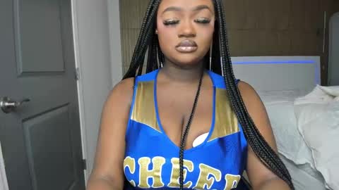 Snapshot of novacandy chatting on 5, 10, 2025 Nova online show from 5, 10, 2025