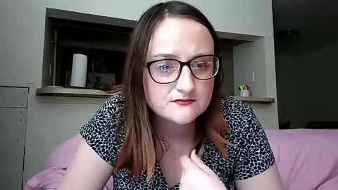 novarose233609 online show from 15, 1, 2025