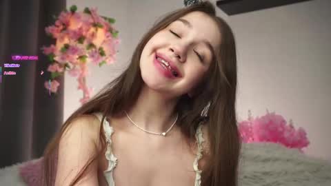 Snapshot of now_you_know chatting on 21, 11, 2025 Dina online show from 21, 11, 2025