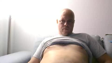 Snapshot of nrekillag81 chatting on 27, 4, 2026 Swiss Dick online show from 27, 4, 2026