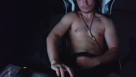 nsfwlogan50 online show from 15, 4, 2026