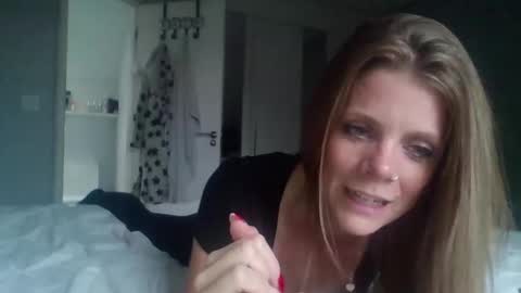 Alice  Nudgeman online show from 9, 10, 2025