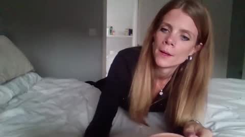 Alice  Nudgeman online show from 13, 10, 2025