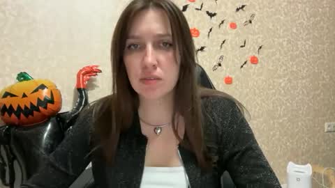 Snapshot of nuitblanche_vibes chatting on 17, 10, 2025 nuitblanche_vibes online show from 17, 10, 2025