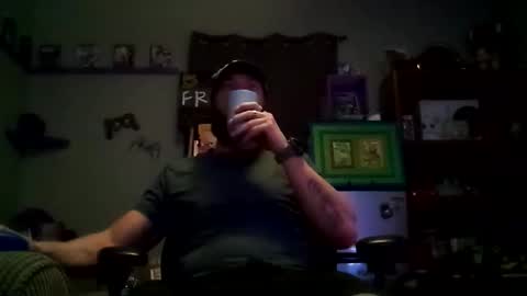 Awwwww Hey Sweetie Pies. Welcome To The Sweetie Pie Lounge. Enjoy The Dad-Cast. SweetCorny Fun-loving Dad Talk. online show from 15, 2, 2025