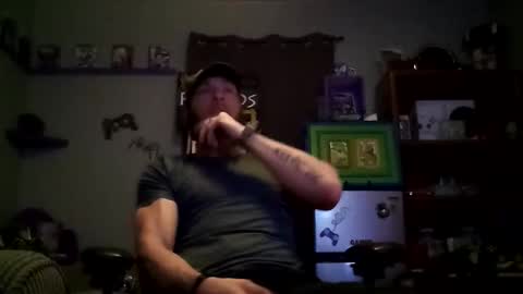 Awwwww Hey Sweetie Pies. Welcome To The Sweetie Pie Lounge. Enjoy The Dad-Cast. SweetCorny Fun-loving Dad Talk. online show from 15, 2, 2025