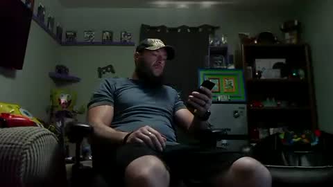 Awwwww Hey Sweetie Pies. Welcome To The Sweetie Pie Lounge. Enjoy The Dad-Cast. SweetCorny Fun-loving Dad Talk. online show from 23, 9, 2025