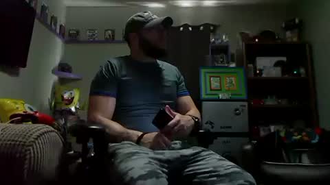 Awwwww Hey Sweetie Pies. Welcome To The Sweetie Pie Lounge. Enjoy The Dad-Cast. SweetCorny Fun-loving Dad Talk. online show from 14, 10, 2025