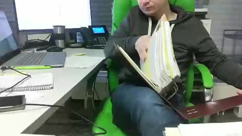 Snapshot of numlove chatting on 30, 1, 2025 Slave for Mistress and Master online show from 30, 1, 2025