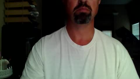 nvrenuff1979 online show from 25, 11, 2025