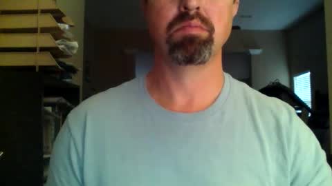 nvrenuff1979 online show from 13, 2, 2026